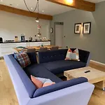 펜션 Yorkshire Dales 12 By Together Travel - 3-bed Family Retreat